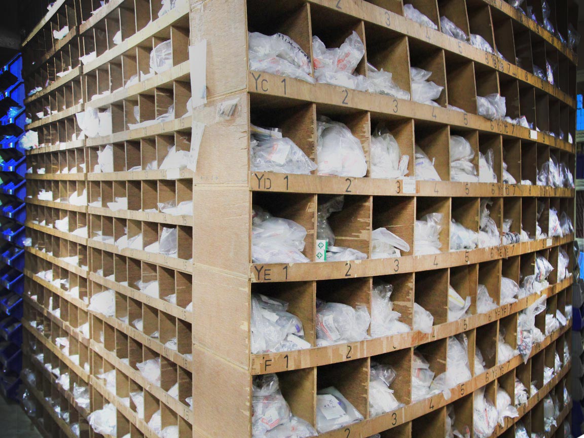 maxindo-shelving-3